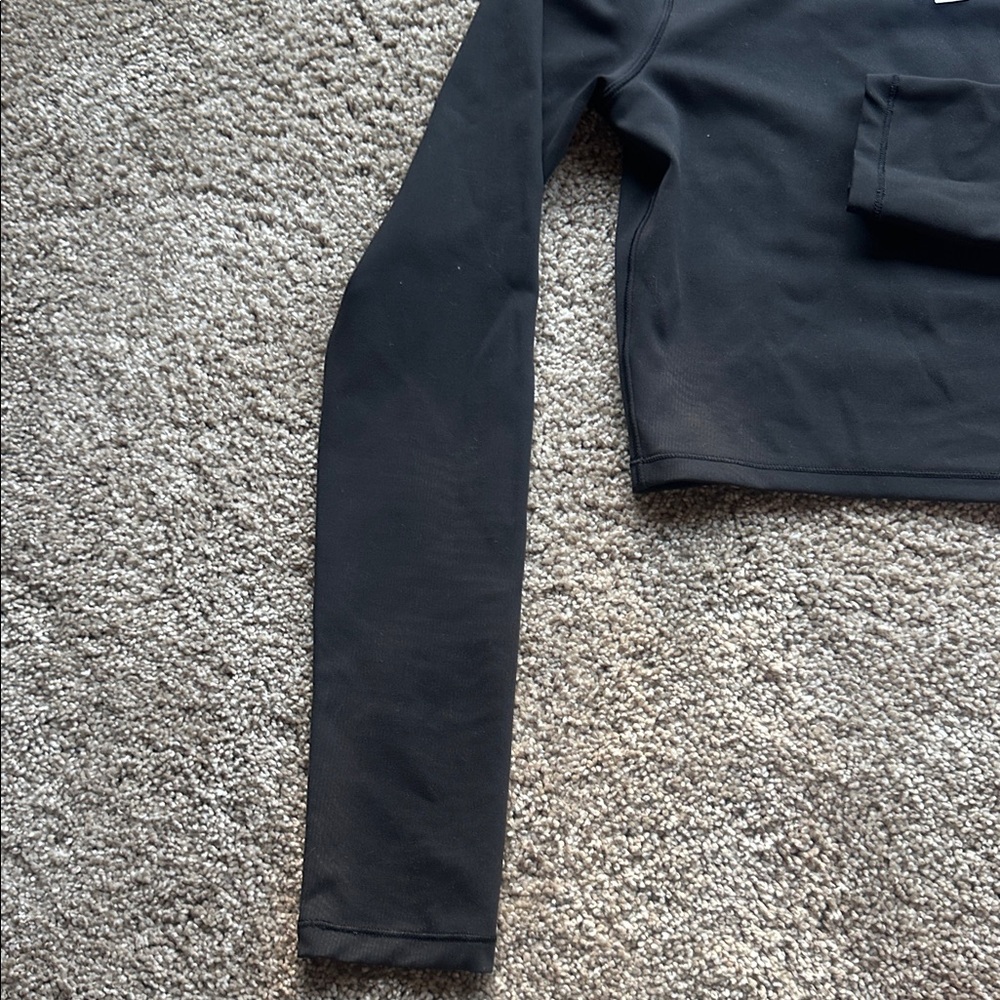 Lululemon Wundertrain Long Sleeve Black Crop Top - Picture 4 of 11